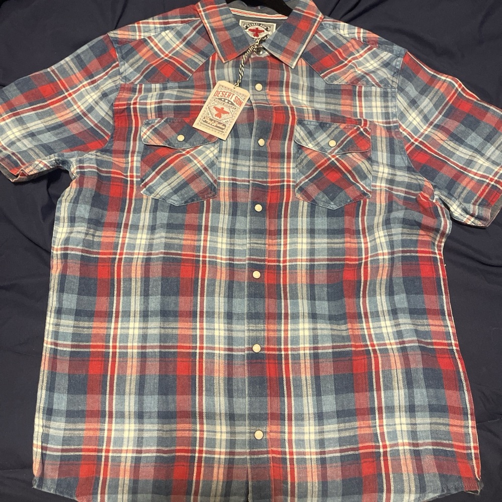 Flag and Anthem shirt. Brand new with tags. Selling for $30 bought for $40